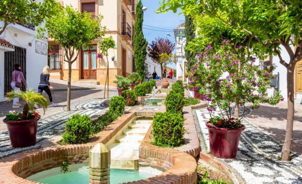 Bella Vista Apartment Estepona Exterior photo